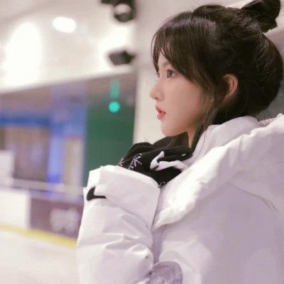 qq头像女生清新高清好看图片