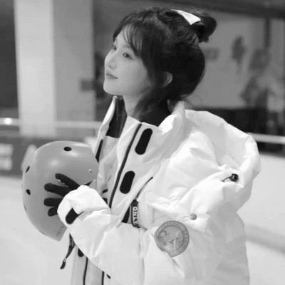 女生小清新黑白头像图片