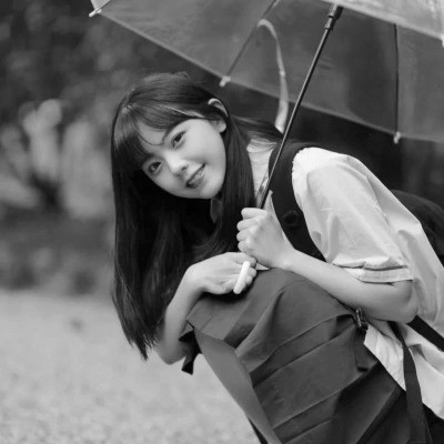 女生小清新黑白头像图片