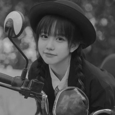 女生头像黑白系唯美清新图片