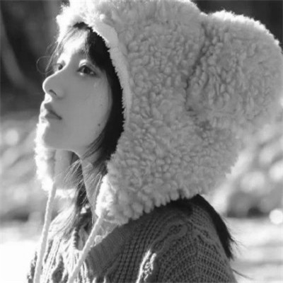 女生头像黑白系唯美清新图片