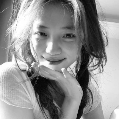 女生头像黑白系唯美清新图片
