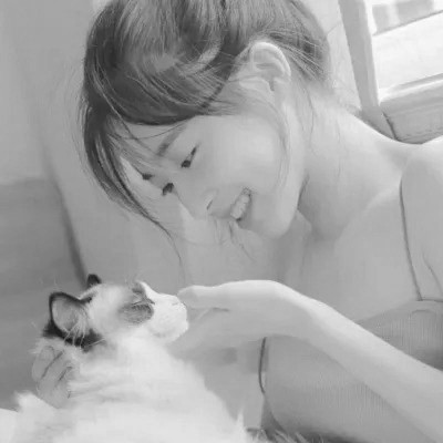 黑白清新女头图片