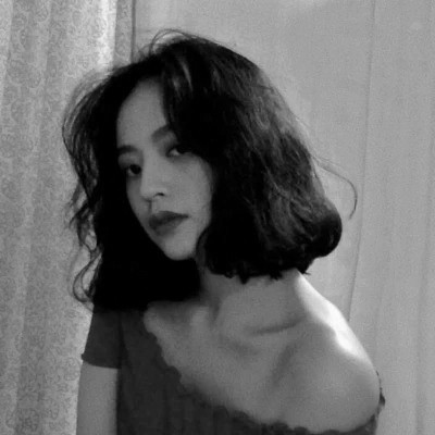 黑白清新女头图片