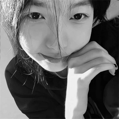黑白气质女头像高清图片
