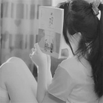 黑白气质女头像高清图片
