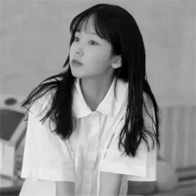 黑白气质女头像高清图片
