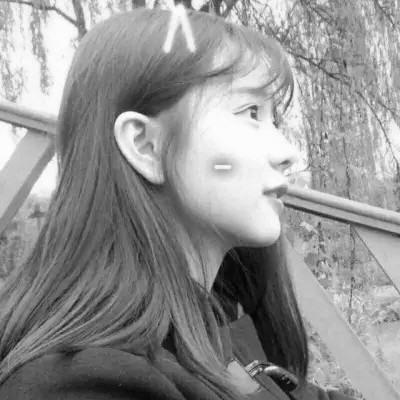 黑白气质女头像高清图片