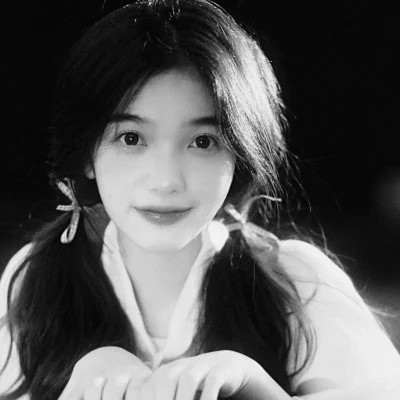 头像治愈系女生森系黑白唯美图片