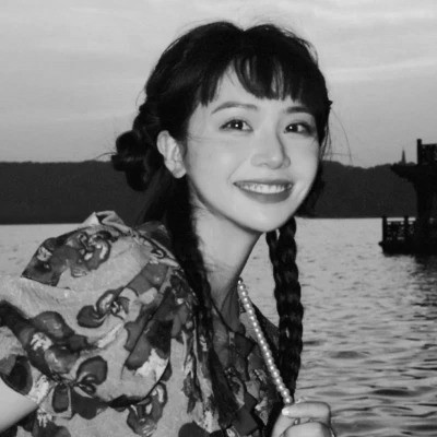 头像治愈系女生森系黑白唯美图片