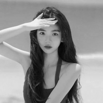 头像治愈系女生森系黑白唯美图片