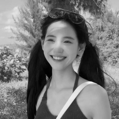 头像治愈系女生森系黑白唯美图片
