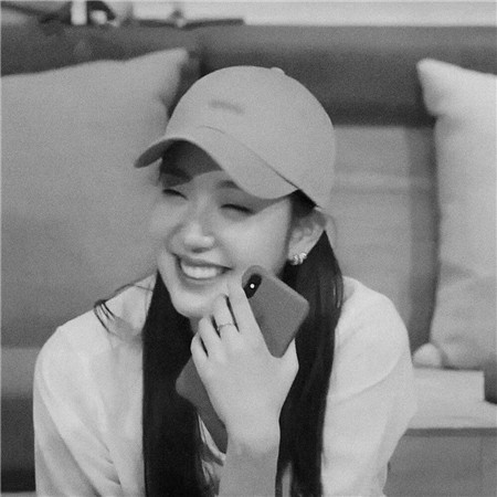 黑白美女个性头像高清图片