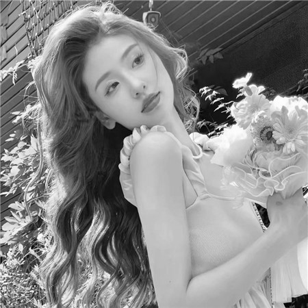 黑白美女个性头像高清图片