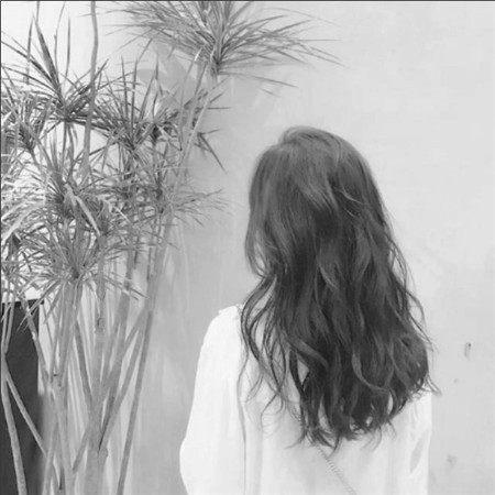 黑白美女个性头像高清图片