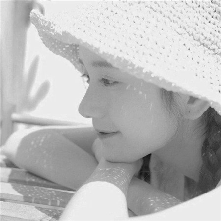 黑白美女个性头像高清图片