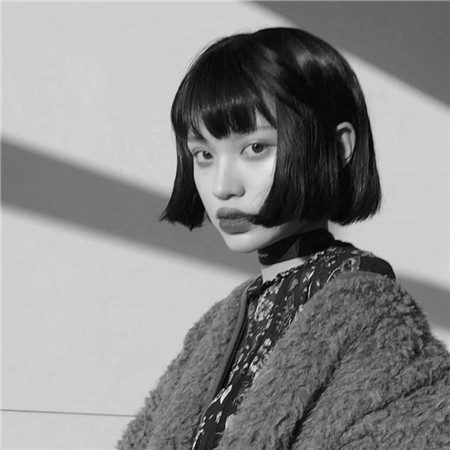 黑白美女个性头像高清图片