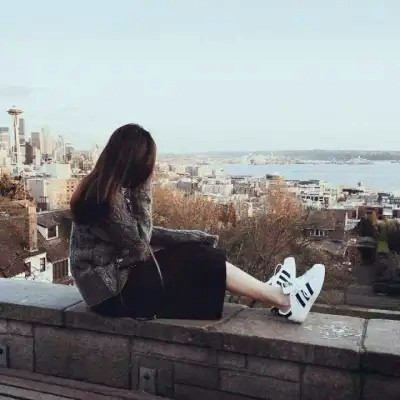 女生背影图片头像