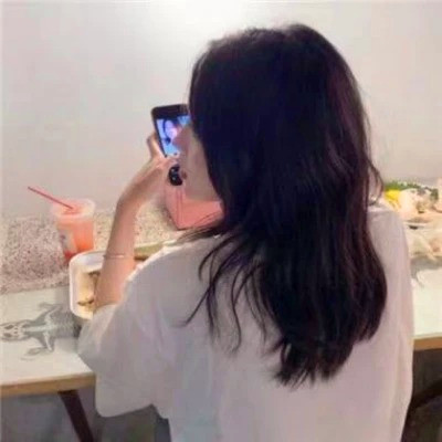 女生背影图片头像