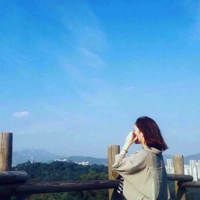女生背影图片头像