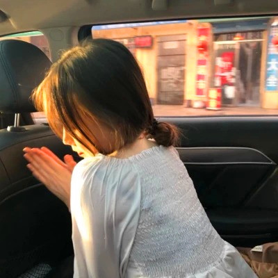 女生背影图片头像