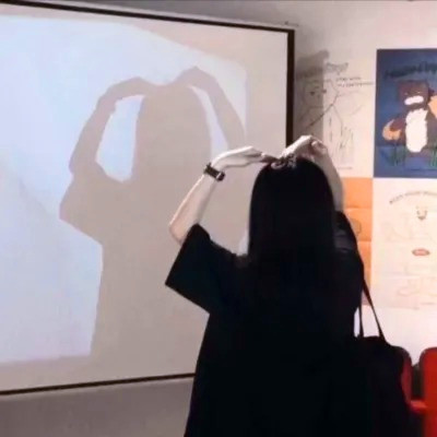女生背影图片头像
