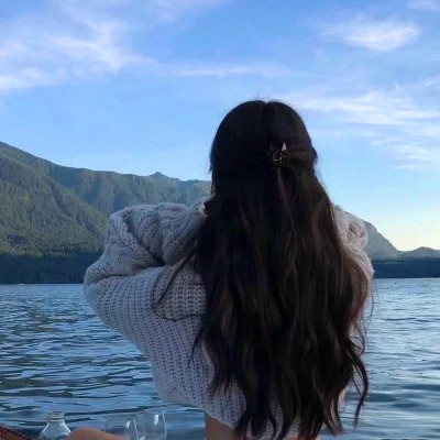 女生背影图片头像