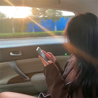 女生背影图片头像