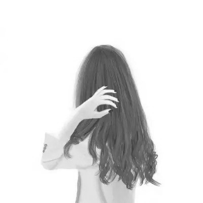 头像黑白女背影伤感