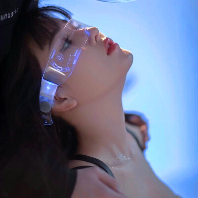 情侣cp情头一左一右真人