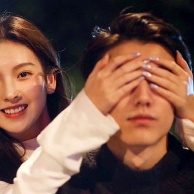 情侣cp情头一左一右真人