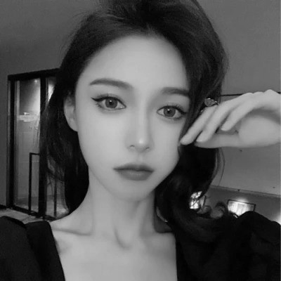 微信头像美女黑白系列图片