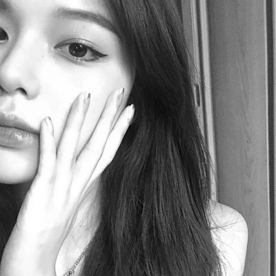 微信头像美女黑白系列图片