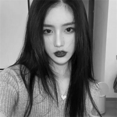 微信头像美女黑白系列图片