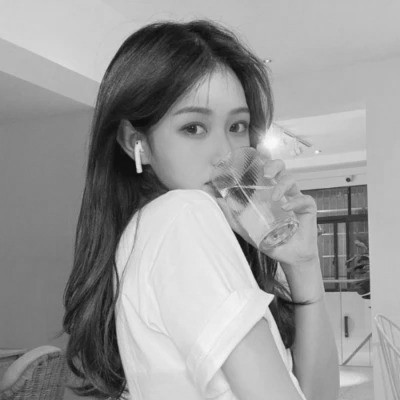 微信头像美女黑白系列图片