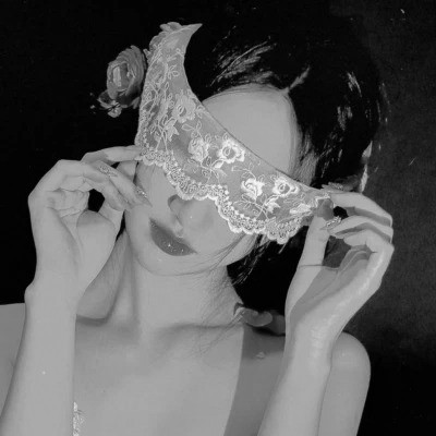 微信头像美女黑白系列图片