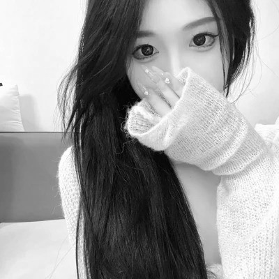 微信头像美女黑白系列图片