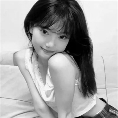微信头像美女黑白系列图片