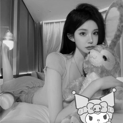 微信头像美女黑白系列图片