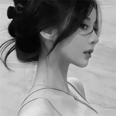 微信头像美女黑白系列图片