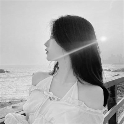 微信头像美女黑白系列图片
