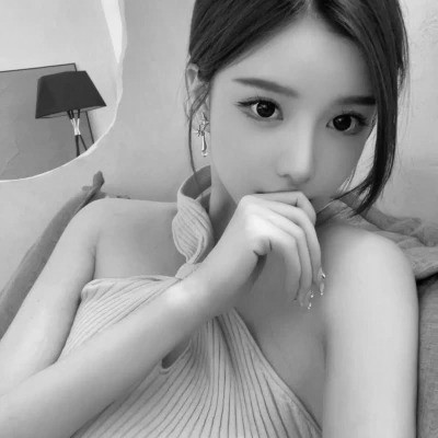 微信头像美女黑白系列图片