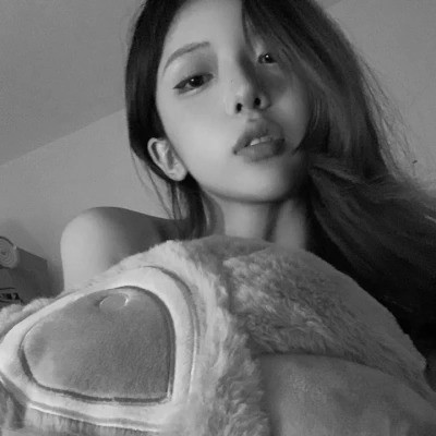 微信头像美女黑白系列图片