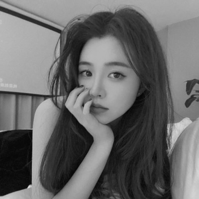 微信头像美女黑白系列图片