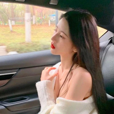 精致绝美好看的女生头像图片