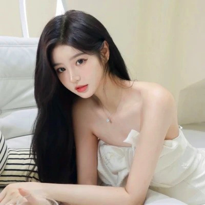 精致绝美好看的女生头像图片