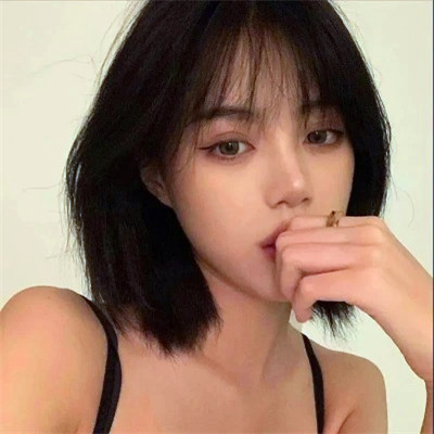 精致绝美好看的女生头像图片