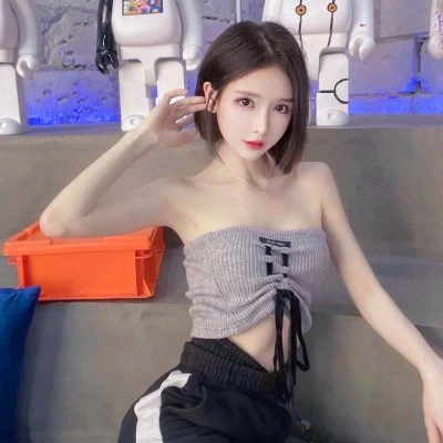 精致绝美好看的女生头像图片