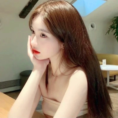 精致绝美好看的女生头像图片