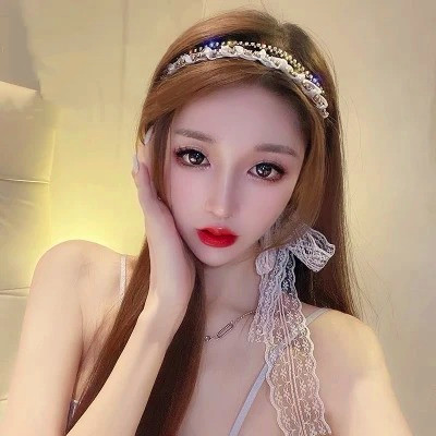 精致绝美好看的女生头像图片